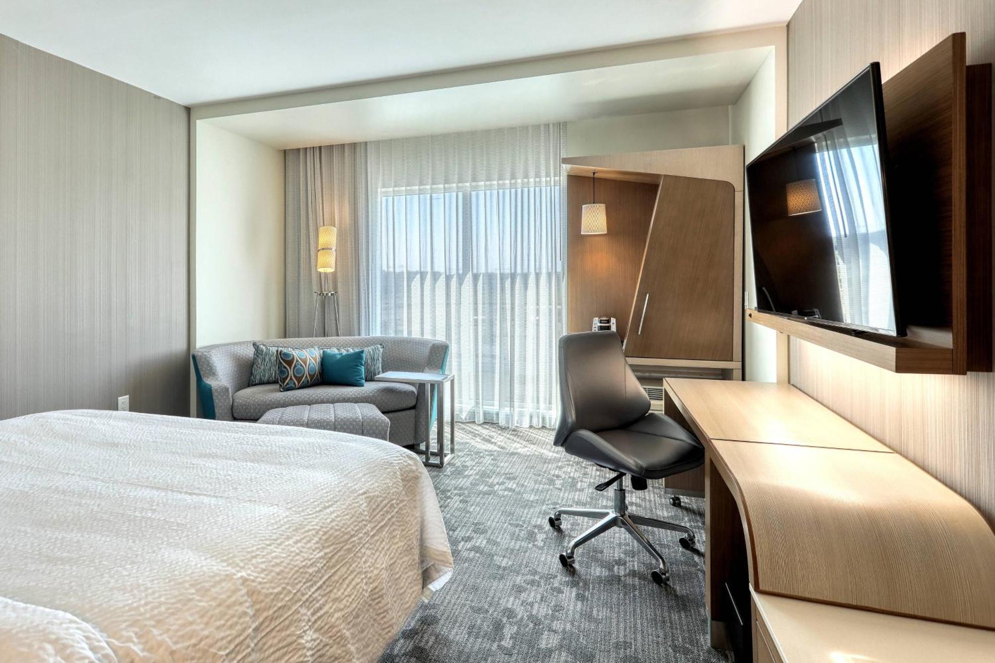 Hotel Courtyard By Marriott North Brunswick Township Exterior foto